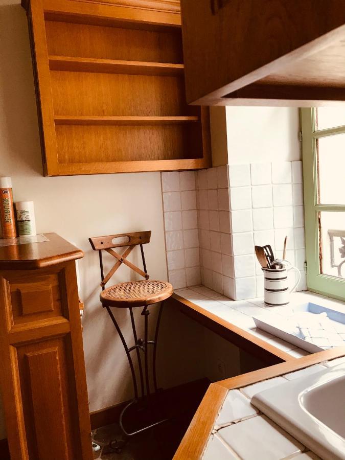 Les Appartements De Chablis Exterior foto